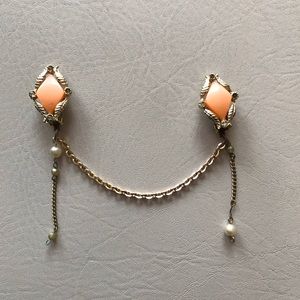 Vintage cardigan/jacket clip